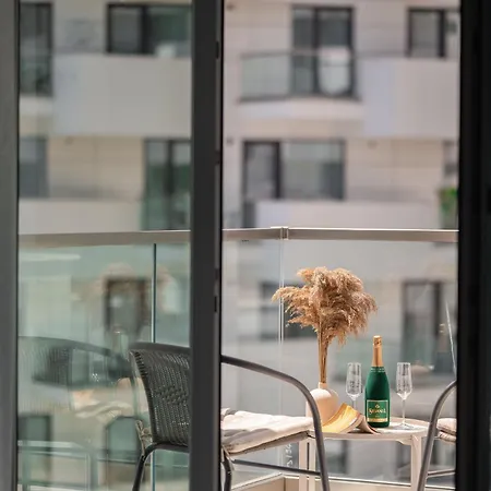 Апартаменты Moonstar In Infinity Pool&spa